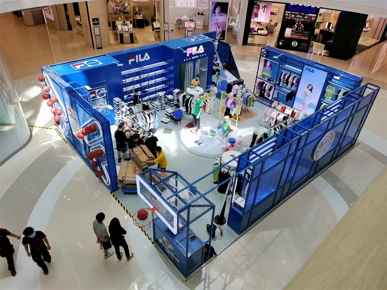 斐乐布吉万象汇美陈 (4).jpg